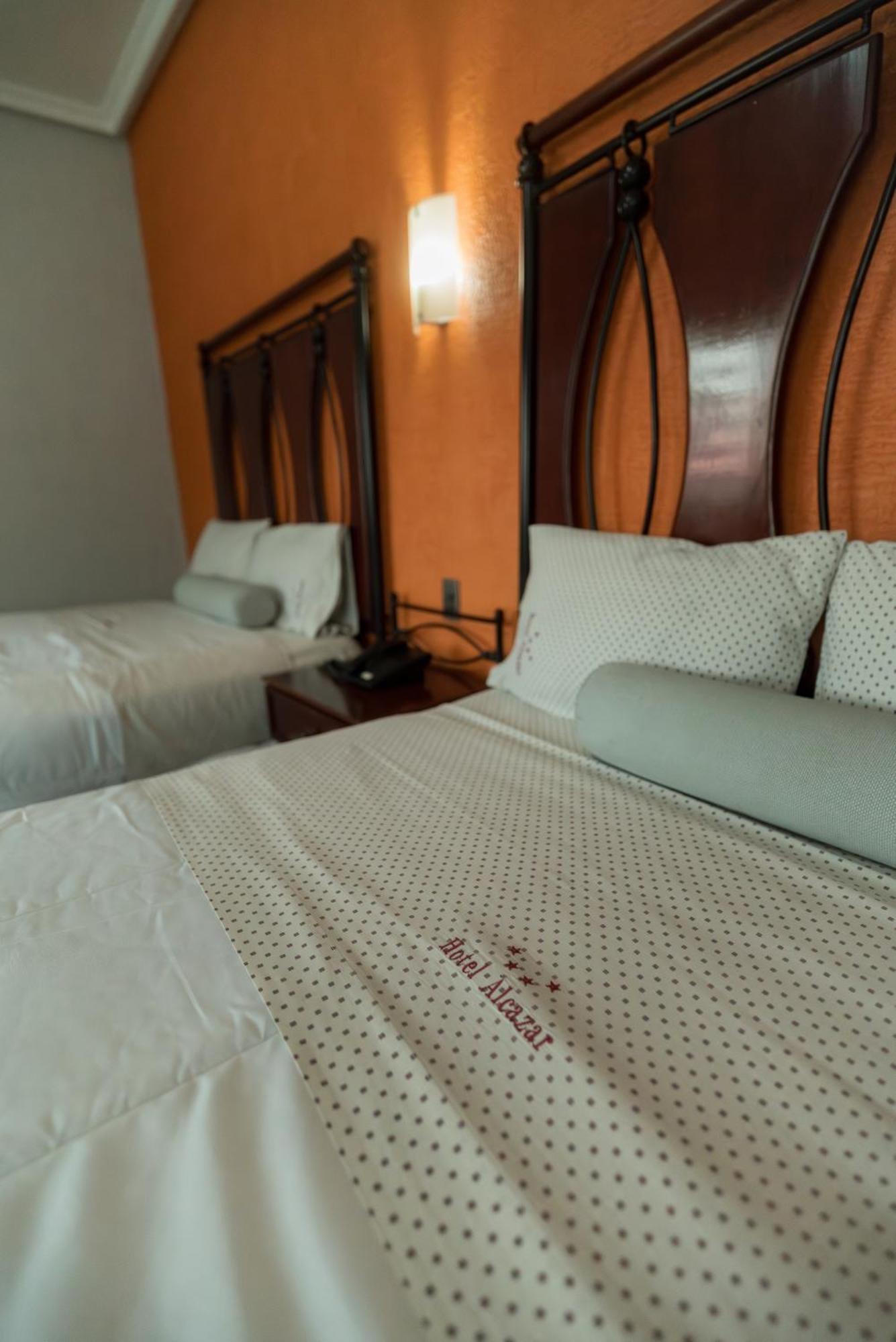 Hotel Alcazar - Guadalajara Centro Historico Екстериор снимка