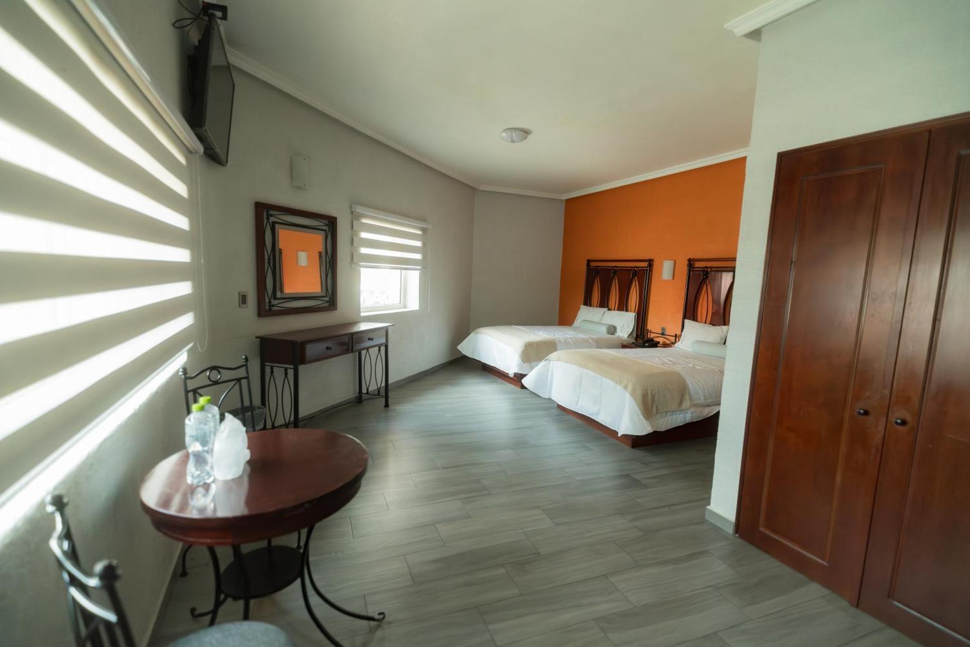 Hotel Alcazar - Guadalajara Centro Historico Екстериор снимка