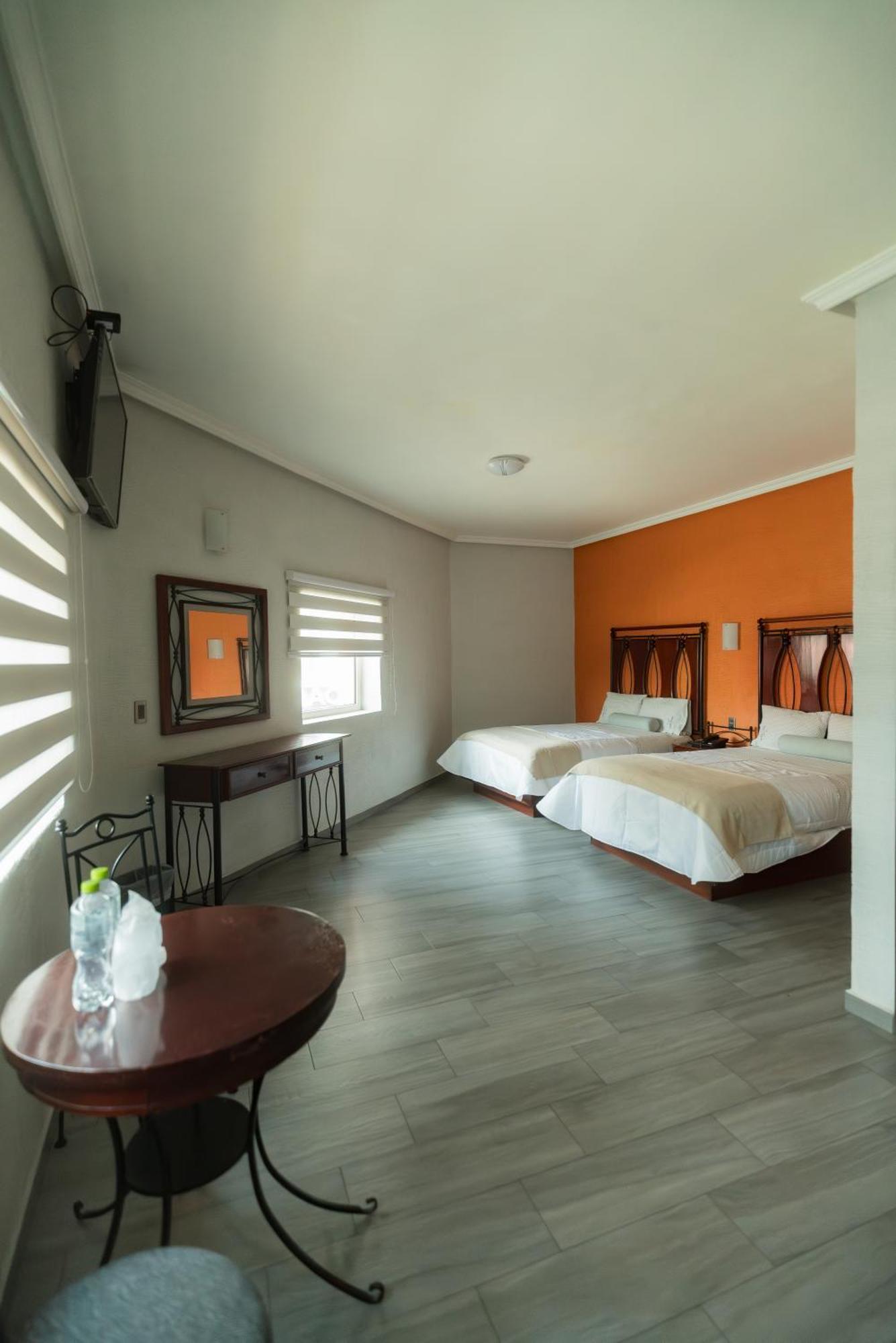 Hotel Alcazar - Guadalajara Centro Historico Екстериор снимка