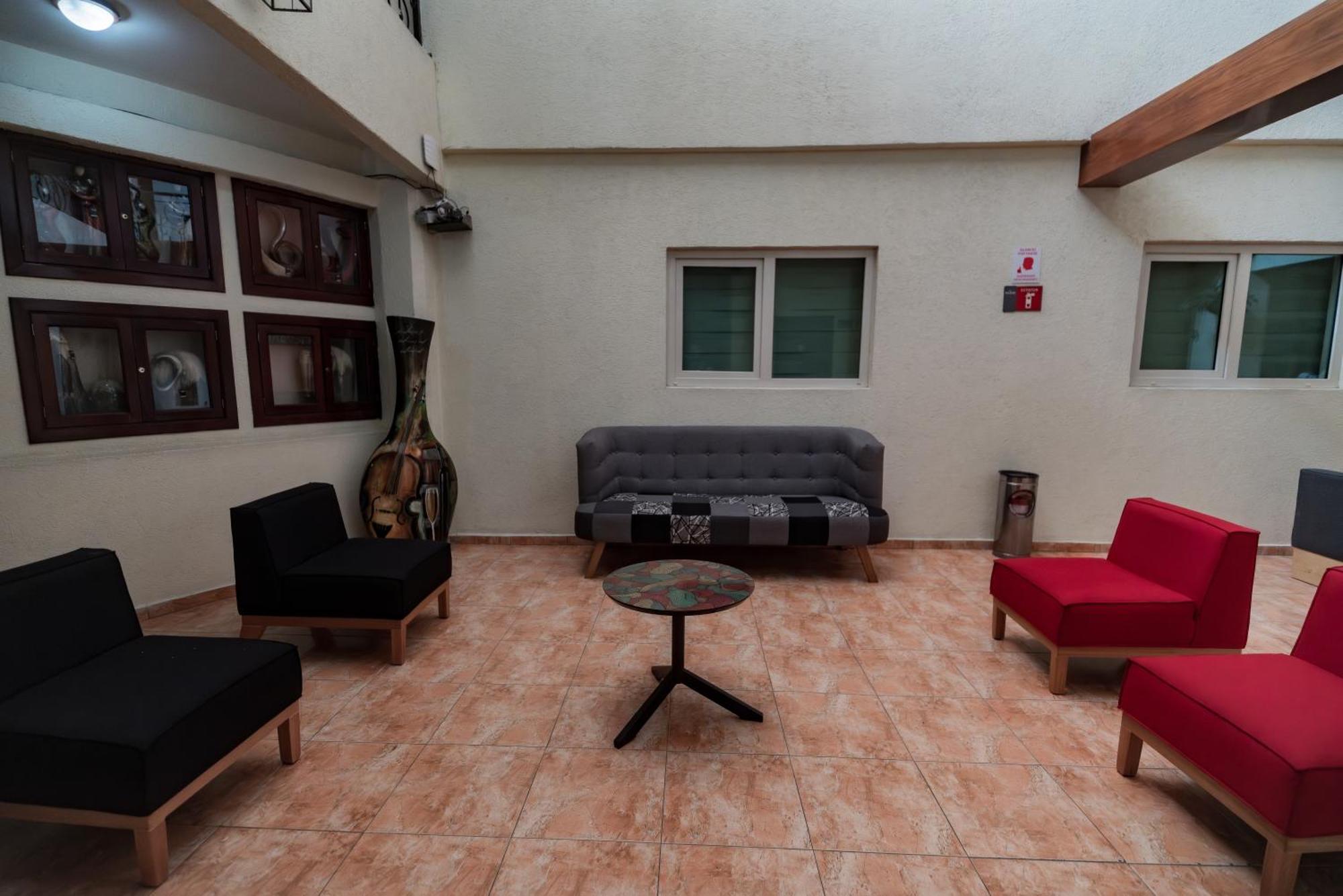 Hotel Alcazar - Guadalajara Centro Historico Екстериор снимка